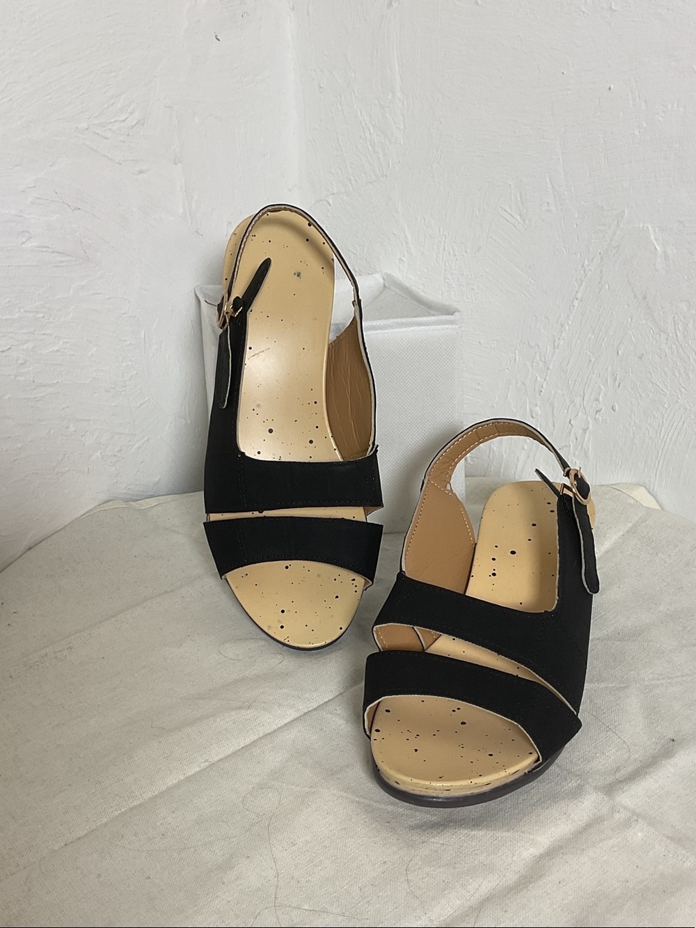 ABCDEF Black Comfort Slingback Sandals Speckled Low Wedge Heel Size 36